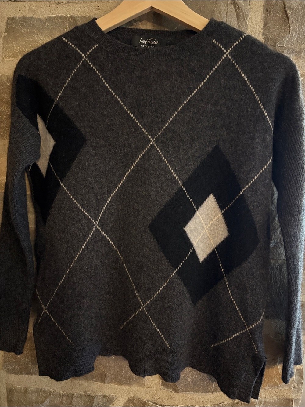 100% cashmere sweater